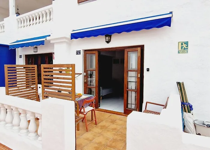 アパート Port Royal 1 Bedroom Wifi Free アロナ
